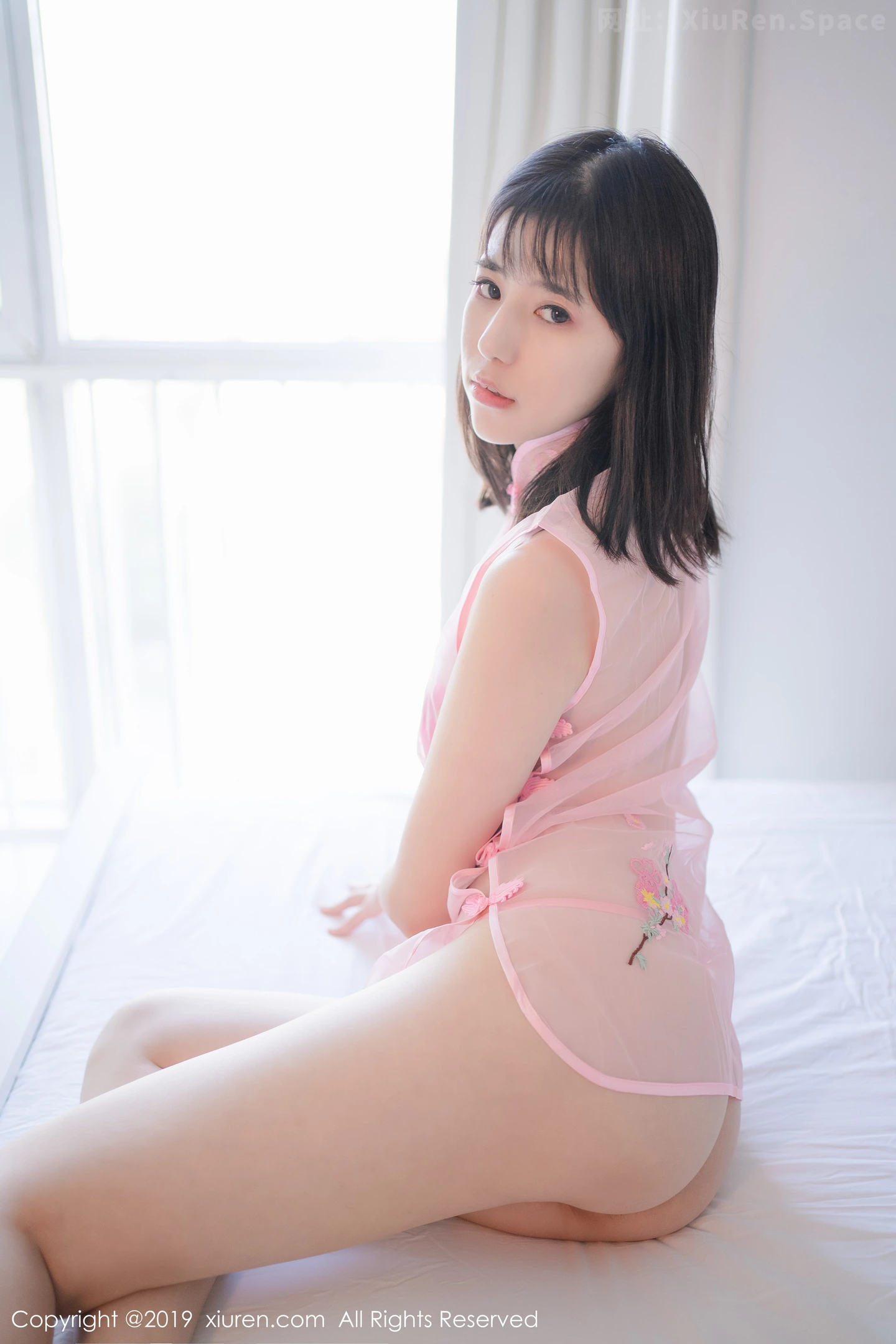 图片[4]-[XiuRen秀人网]VOL.1791 嫩模艾栗栗私房薄纱情趣内衣露豪乳胶带遮点极致诱惑写真42P-秀人网官方网站